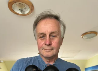 Müüa pikakarvalised taksi kutsikad